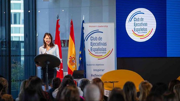 El liderazgo de las Ejecutivas Españolas en el Exterior - Marca España | Escuchar