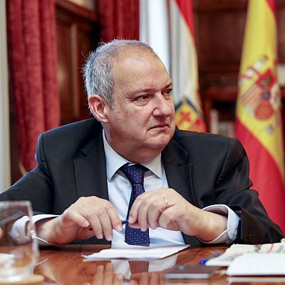 Jordi Hereu: \"La financiación del PSOE es intachable\" - Las mañanas de RNE | Escuchar