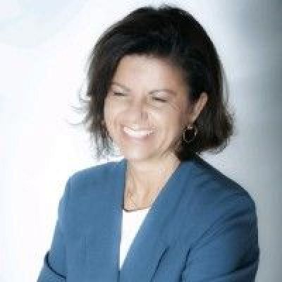 María José Canel, sobre la rueda de prensa de Sánchez: \"Lo que ha hecho es ser fiel a su relato\" - Especiales informativos RNE | Escuchar