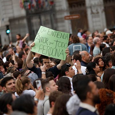 \"Hay reposicionamiento de la religión en la esfera pública\" - Las mañanas de RNE | Escuchar