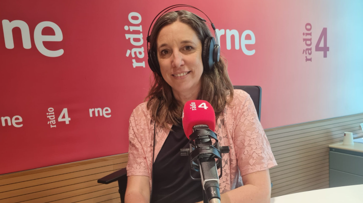 El ojo crítico - Llucia Ramis, escritora: \"No entiendo la inacción contra el problema de la vivienda\" - 07/06/26 - El ojo crítico | Escuchar