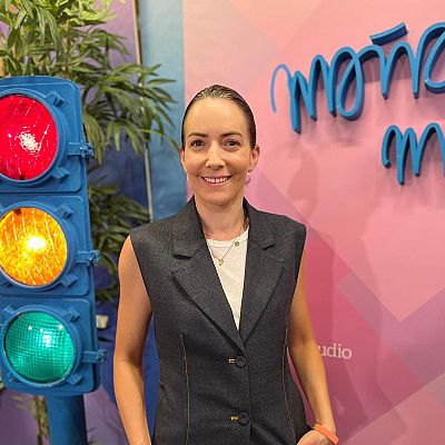 Alondra de la Parra: \"Tienes que ser muy nerd para ser directora de orquesta\" - Mañana más | Escuchar
