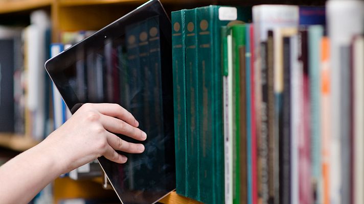 Autoridades educativas fijan plan regional para la IA y FP - Espacio iberoamericano | Escuchar