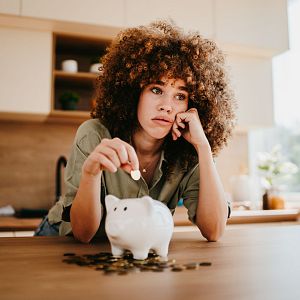 Fin de mes - Fin de mes - Comprar una casa, el sufrimiento de una generación - Escuchar ahora