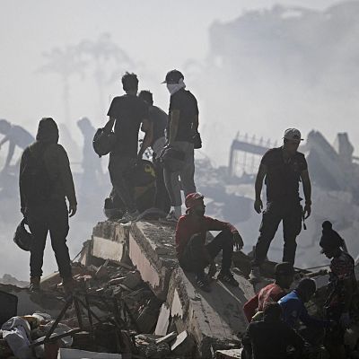 Hora América - Venezuela busca a los desaparecidos bajo los escombros - 26/06/2026 - Hora América | Escuchar