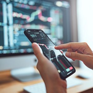 Economía de bolsillo - Así funcionan las estafas con criptomonedas - Economía de bolsillo | Escuchar