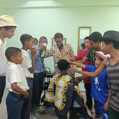 Espacio Iberoamericano -Taller de belleza inclusivo en Cuba - Espacio iberoamericano | Escuchar