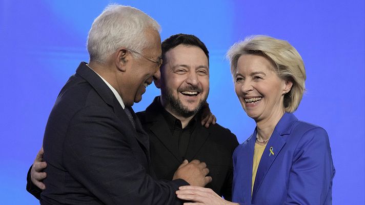 Europa Abierta - La UE acelera las negociaciones para la adhesión de Ucrania - Escuchar ahora