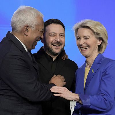 Europa Abierta - La UE acelera las negociaciones para la adhesión de Ucrania - Escuchar ahora