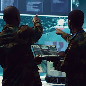 Código Crystal - Código Crystal - De guerra multinodal y fallos de seguridad - 18/07/26 - Escuchar ahora