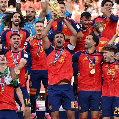 ¿Qué significa ser campeones del mundo por segunda vez? - Las tardes de RNE | Escuchar