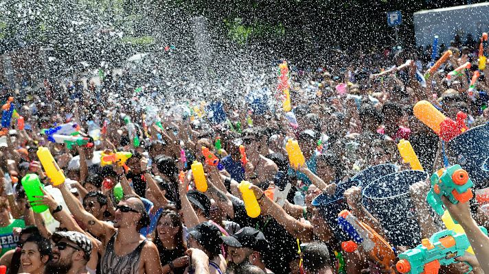 Fiestas que parecen imposibles… pero existen - Celebrando España | Escuchar