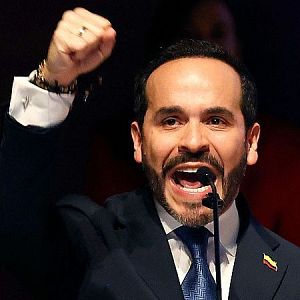 Hora América - De la Espriella: investidura inédita con militares y en Cali - Hora América | Escuchar