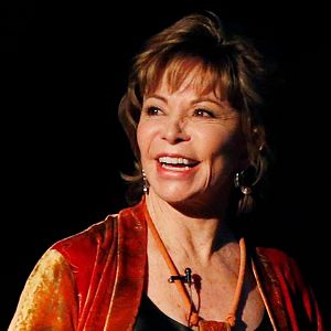 Libros de arena en Radio 5 - Libros de arena - 'El juego de Ripper' la obra policiaca de Isabel Allende- 05/02/14 - Escuchar ahora