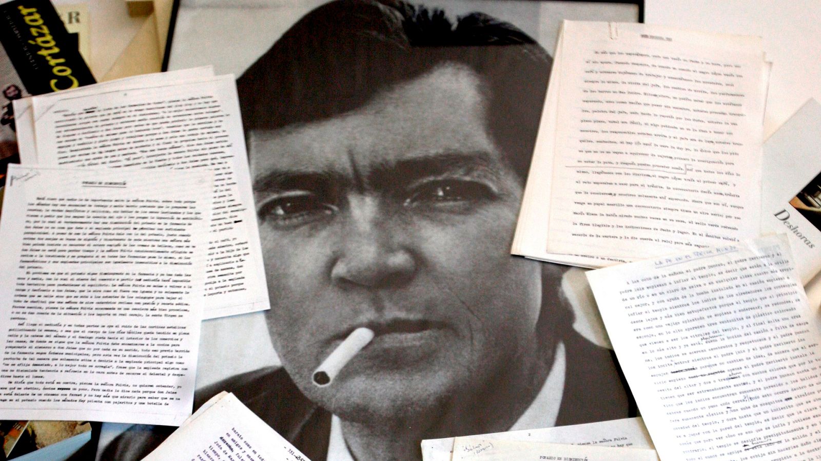 El ojo crítico - El universo Julio Cortázar - Escuchar ahora