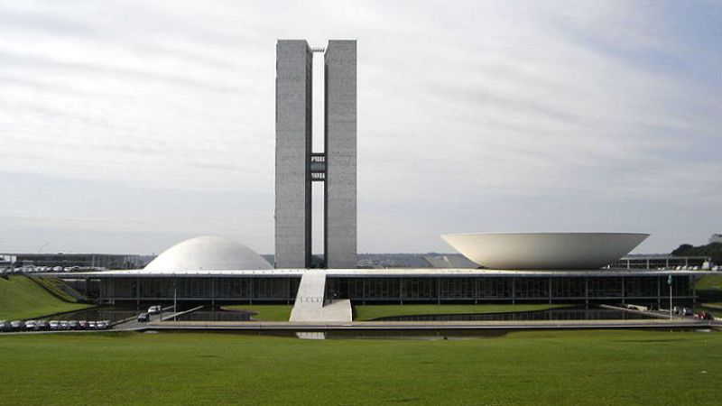 Nómadas - Brasilia, la ciudad del futuro - 14/09/14 - escuchar ahora 