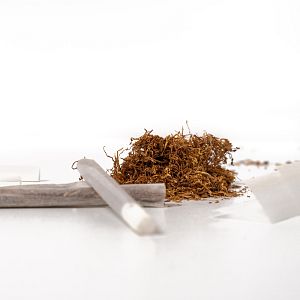 A su salud - A su salud - Tabaco de liar - Escuchar ahora