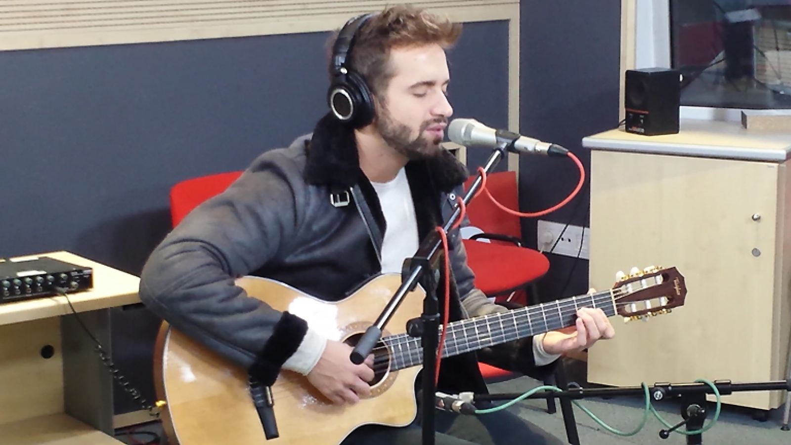 Las mañanas de RNE - "Por fin", de Pablo Alborán, en acústico - Escuchar ahora