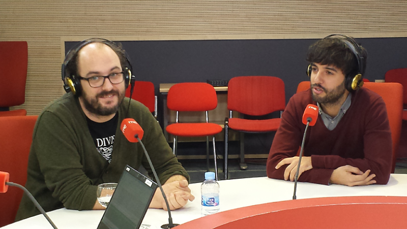 Las mañanas de RNE - 'Venirse arriba', el primer libro de Borja Cobeaga y Diego San José - Escuchar ahora