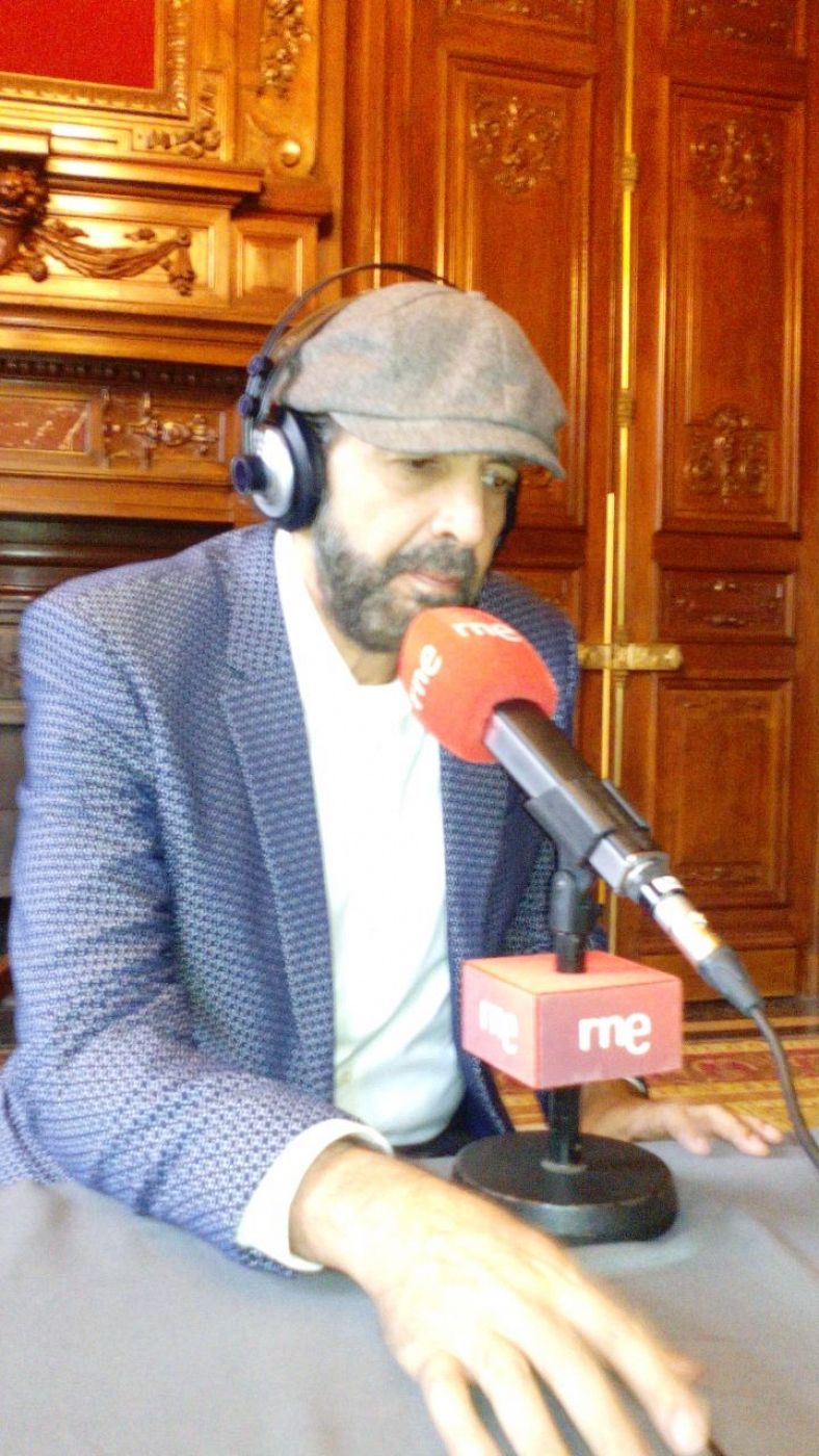 Las mañanas de RNE - Juan Luis Guerra integra nuevos instrumentos en 'Todo tiene su hora' - Escuchar ahora