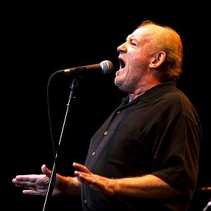 Hoy empieza todo 1 (2012-2025) - Hoy empieza todo con Ángel Carmona - Adiós a Joe Cocker - 23/12/14 - escuchar ahora