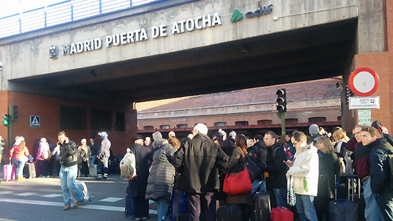 Boletines RNE - Falsa amenaza terrorista en Atocha - Escuchar ahora