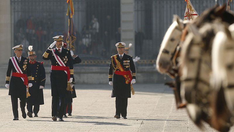 Diario de las 2 - Primera Pascua Militar de Felipe VI como jefe de los ejércitos - Escuchar ahora