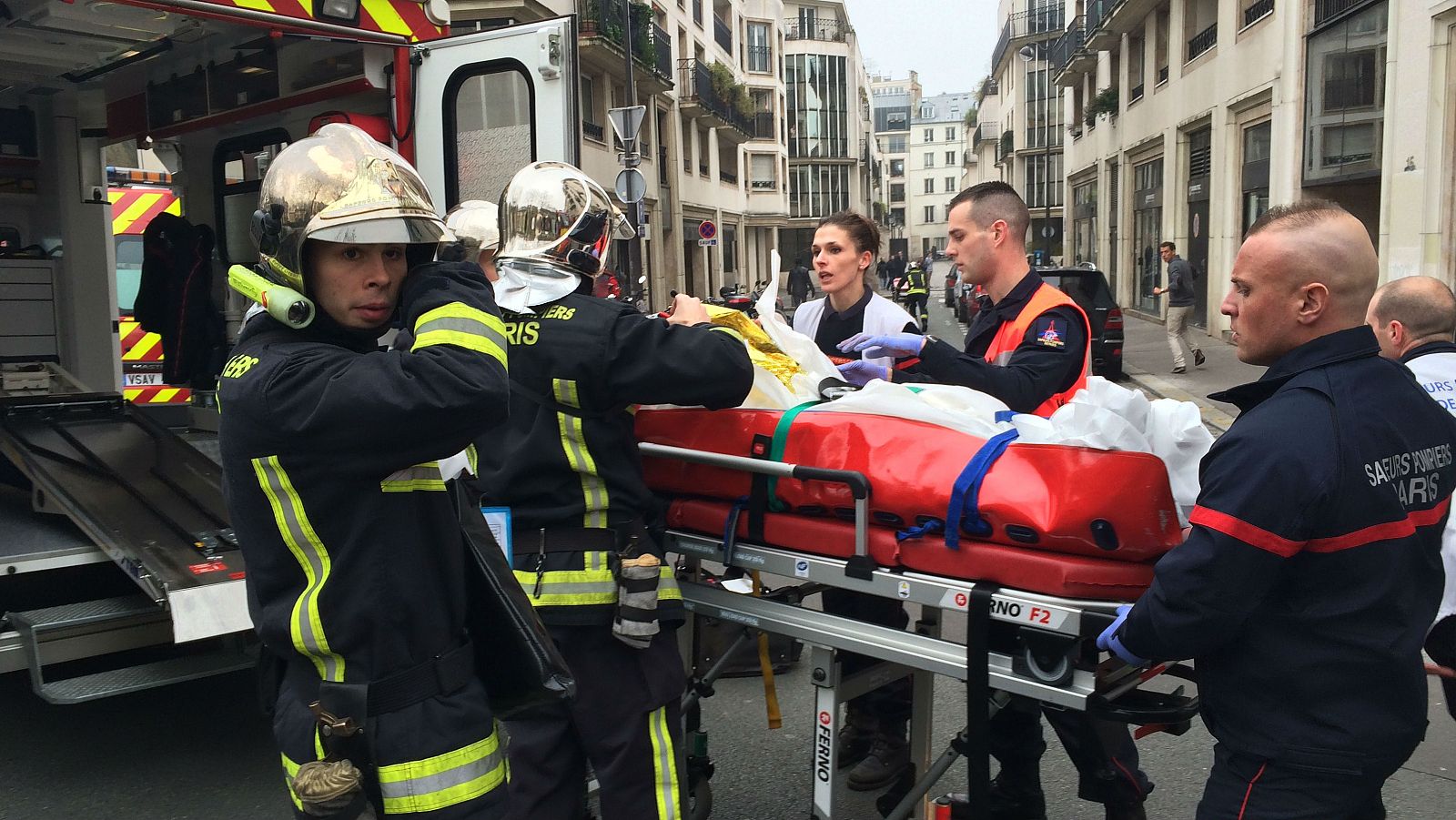  Boletines - Ataque terrorista contra el semanario satiríco francés 'Charlie Hebdo' - 07/01/15 - Escuchar ahora 