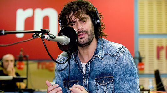 Abierto hasta las 2 - Abierto hasta las 2 - Melendi - 09/08/15 - Escuchar ahora