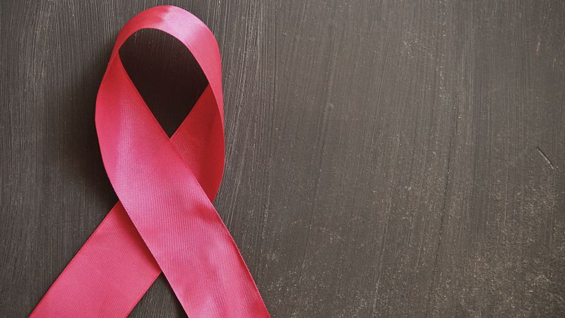 Entre paréntesis - Día Mundial contra el Cáncer - Escuchar ahora