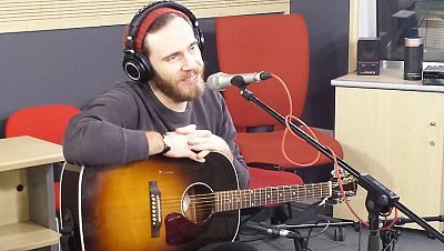 Las mañanas de RNE - James Vincent McMorrow, el autor e intérprete de la canción de la Lotería de Navidad 2014 - Escuchar ahora