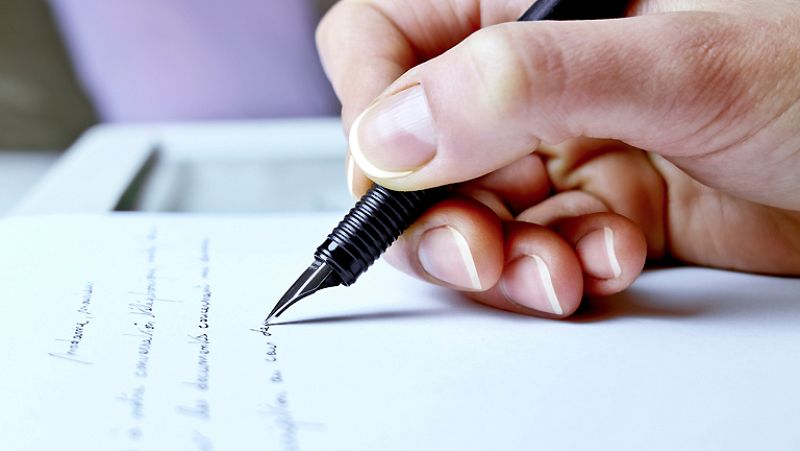 El canto del grillo - La caligrafía, el espejo de nuestra personalidad - Escuchar ahora