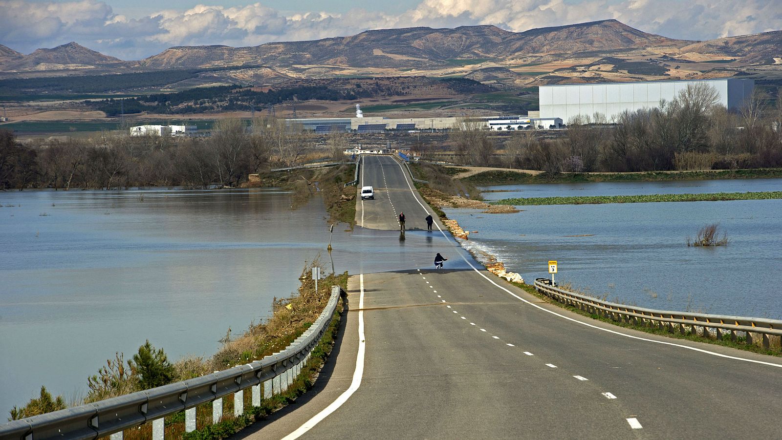  Diario de las 2 -  60 millones de euros para arreglar las infraestructuras - Escuchar ahora 