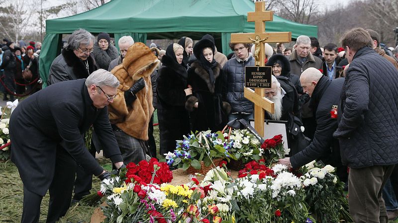 Diario de las 2 - Identificados varios sospechosos del asesinato de Nemtsov - Escuchar ahora