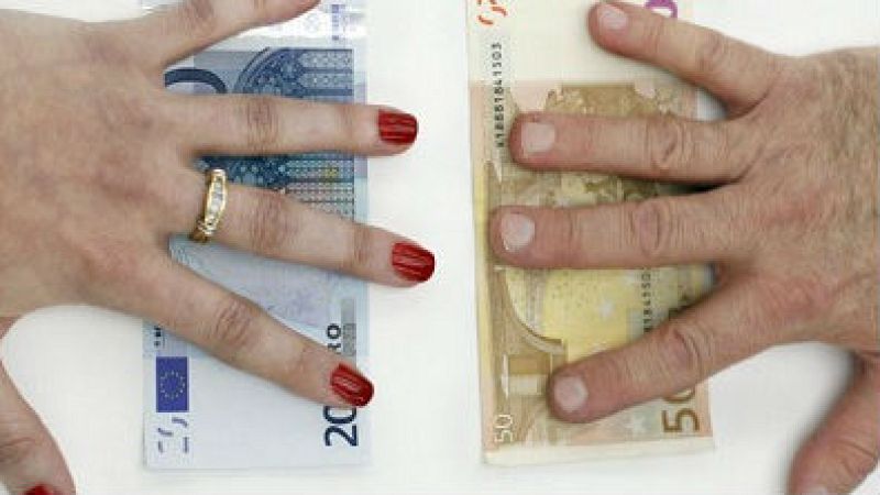  Radio 5 Actualidad - La brecha salarial entre hombres y mujeres - 06/03/15