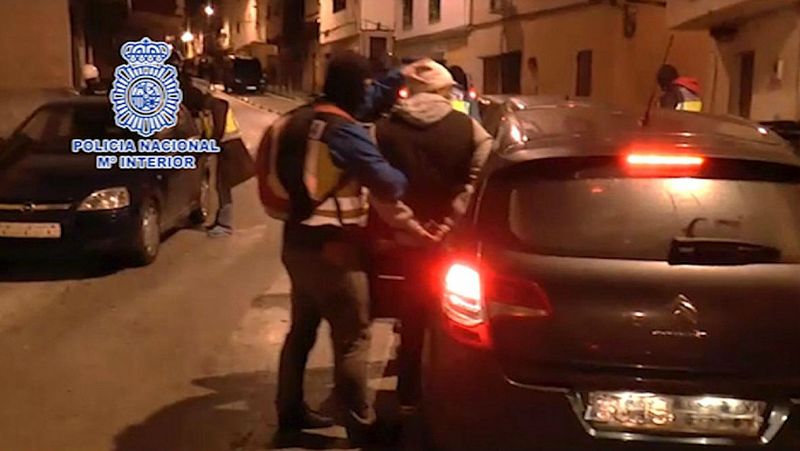  Boletines RNE - Los detenidos en Ceuta estaban preparados para atentar - 10/03/15 - Escuchar ahora 