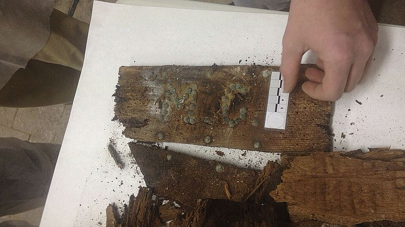  Boletines RNE -  Hallan restos de Cervantes en el convento de las Trinitarias - Escuchar ahora 