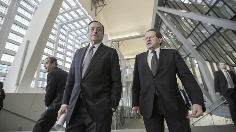 Las mañanas de RNE - Primera reunión del BCE en su nueva sede Escuchar ahora