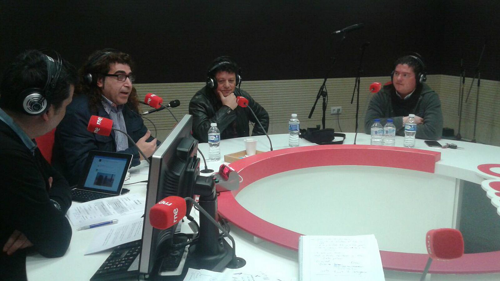 Las mañanas de RNE - Cantores de Híspalis cantan en directo - Escuchar ahora