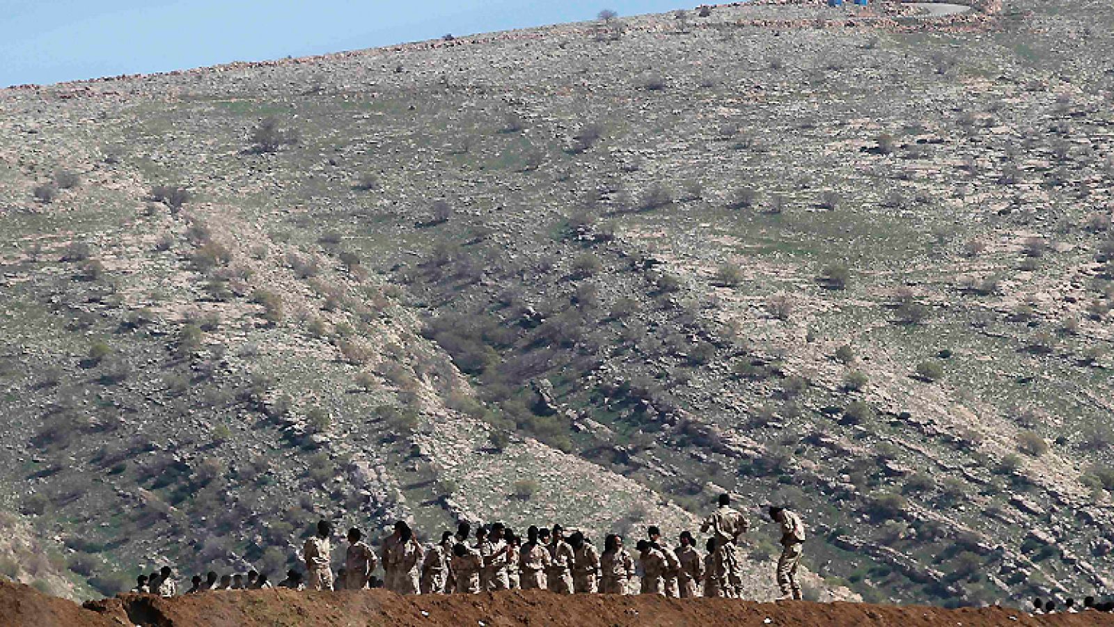 Entre paréntesis - Genocidio contra la minoría yazidí en Irak - Escuchar ahora