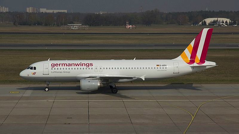 Radio 5 Actualidad - Se estrella en Francia un avión de Barcelona a Dusseldorf con 148 personas - Escuchar ahora