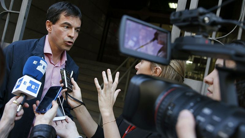  Las mañanas de RNE - UPyD, cada vez más dividido - Escuchar ahora 