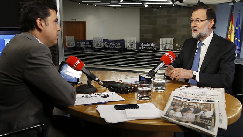 Las mañanas de RNE - Rajoy admite que puede haber "discrepancias" en el PP pero descarta cambios - Escuchar ahora