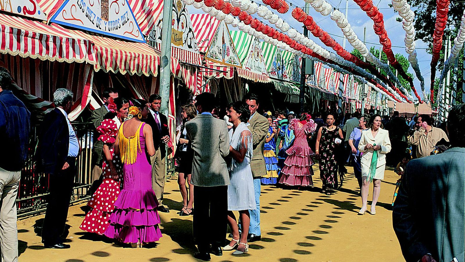  Radio 5 Actualidad - La Feria de Abril, más cerca - 22/04/15 - Escuchar ahora 