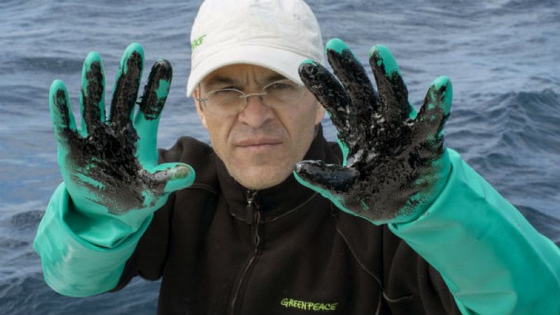  Diario de las 2 - Restos de fuel en la playa de Veneguera en Gran Canaria - Escuchar ahora 