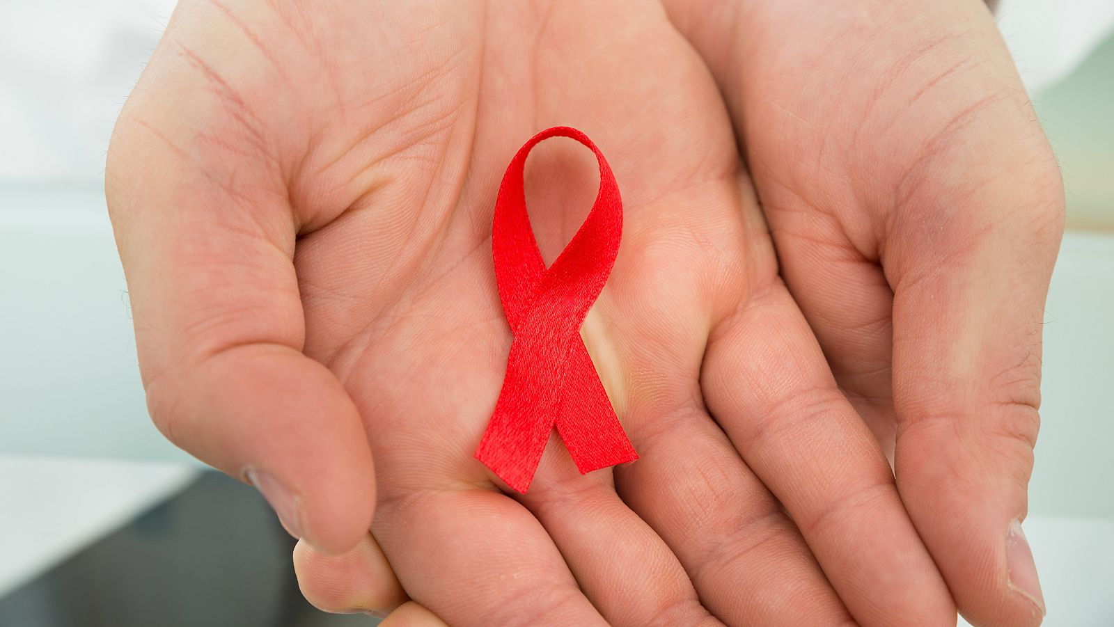 Entre paréntesis - Se inaugura el XVII Congreso Nacional sobre Sida e Infecciones de Transmisión Sexual - Escuchar ahora