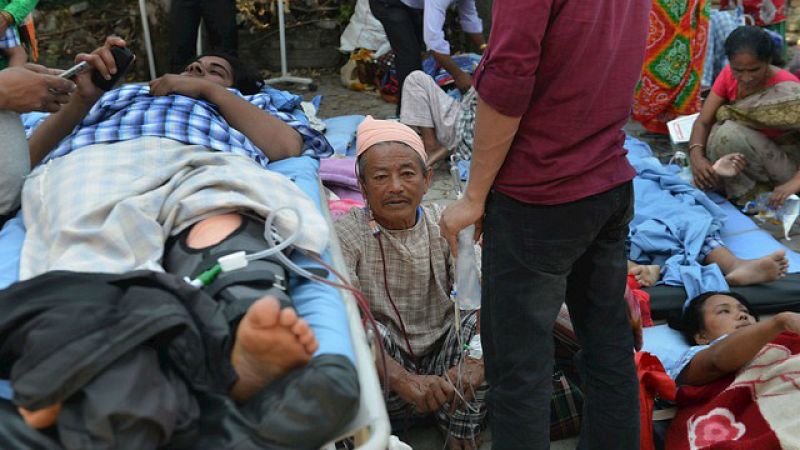Las mañanas de RNE - Preocupación por las avalanchas que pueda provocar el terremoto de este martes en Nepal - Escuchar ahora