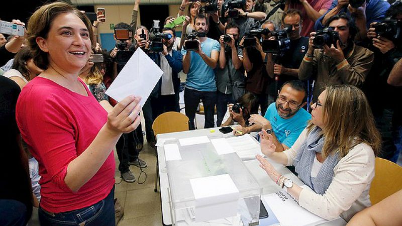 Radio 5 Actualidad - Ada Colau gana las elecciones en Barcelona - Escuchar ahora