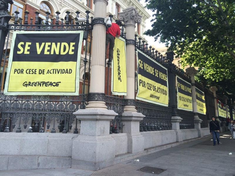  Radio 5 Actualidad - Protesta de Greenpeace ante el Ministerio de Agricultura - 05/06/15 - Escuchar ahora