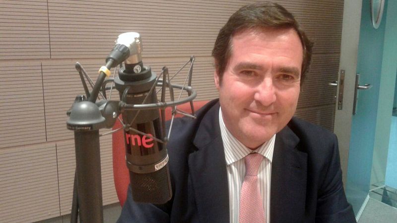 24 horas - Antonio Garamendi (Cepyme): "Los empresarios tenemos que fiarnos más de los demás y ser menos individualistas" - 09/06/15 - Escuchar ahora  